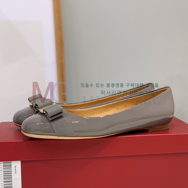 󰡸 ÷ FEL50993-4