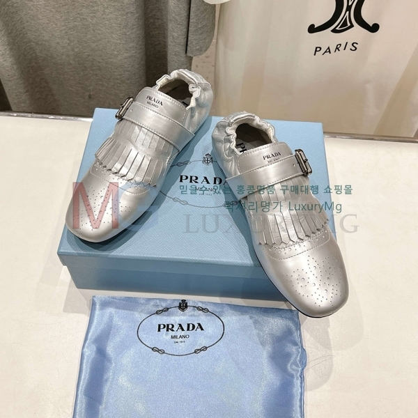     PA809905-2