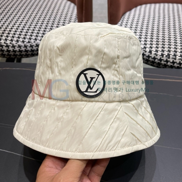 ̺  LV68843-2