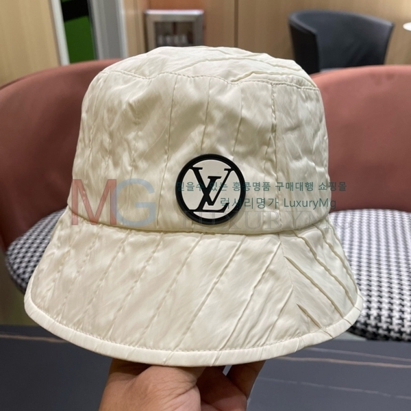 ̺  LV68843-2