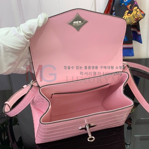 ̺  ̴ N84713-3