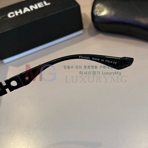 * ۶ 2CC63383-3