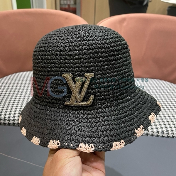 ̺  LV68851-2