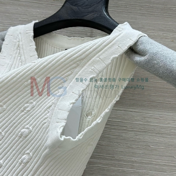   μҸ CH62136370-1