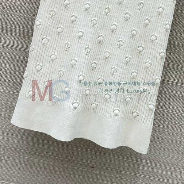   μҸ CH62136370-1