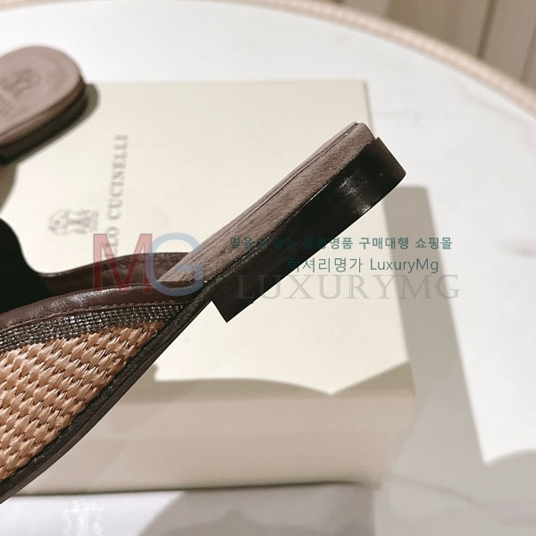 ڷ ġڸ    BC1238665-1