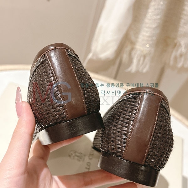 ڷ ġڸ   BC1660540-1