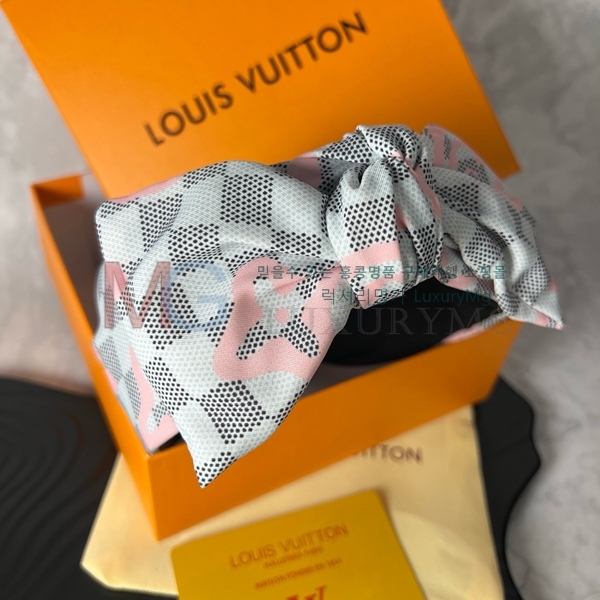 ̺  LV9082657