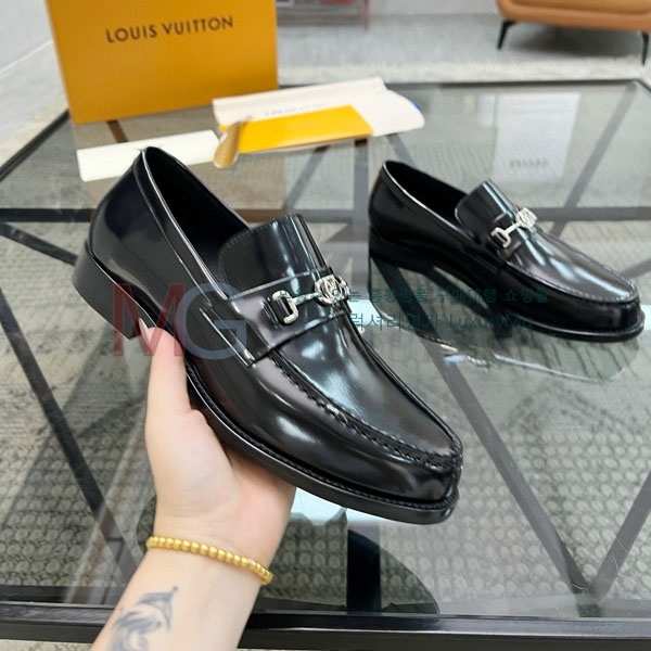 ̺   LV288037