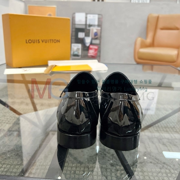 ̺   LV288037-4
