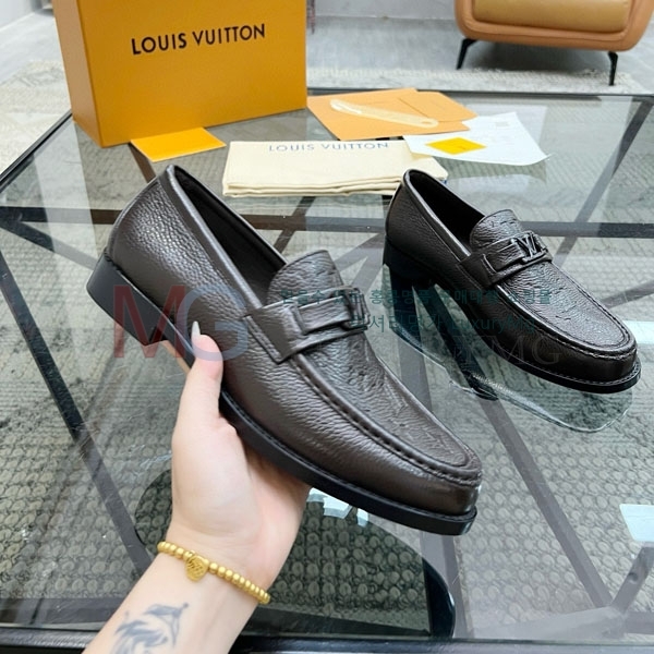 ̺   LV288038-3