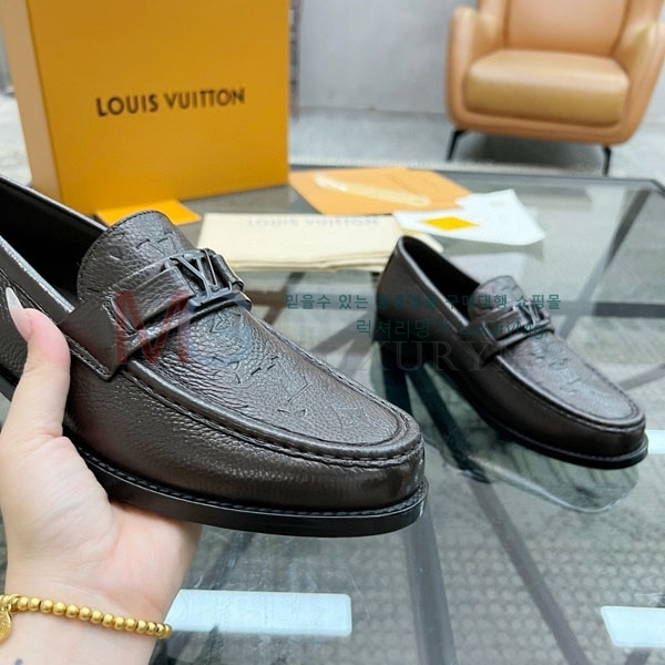̺   LV288038-3