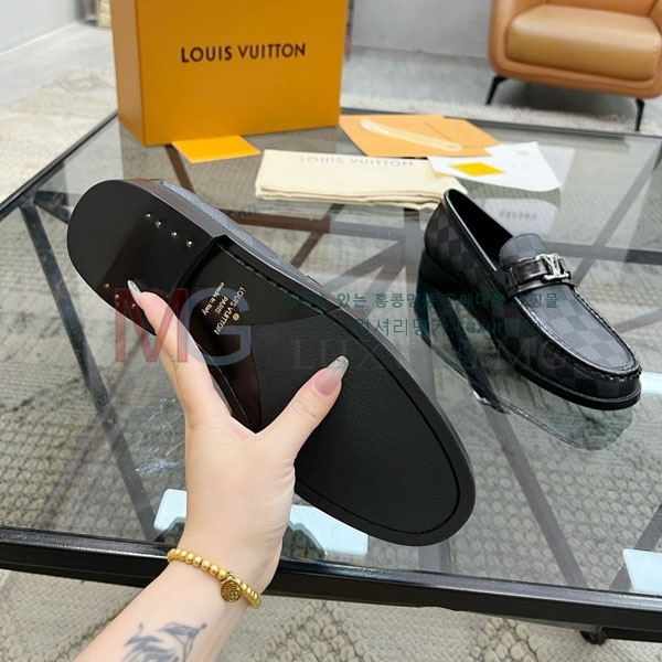 ̺   LV288039