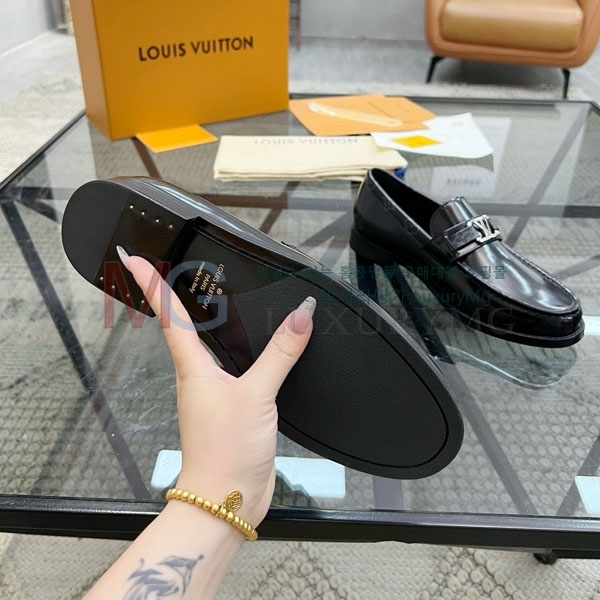 ̺   LV288039-1