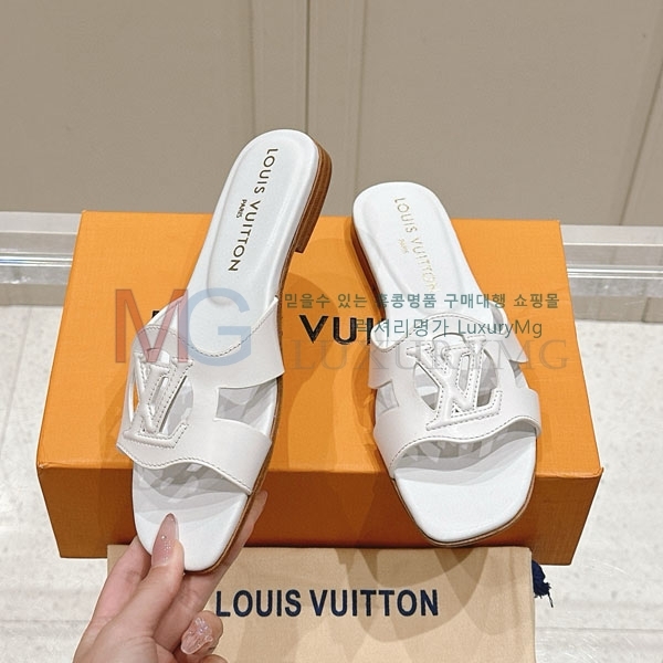 ̺   34LV22039-3