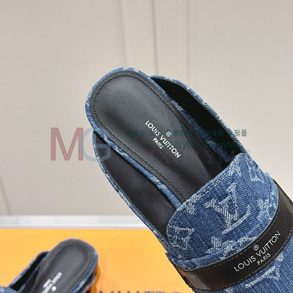 ̺    KR806630