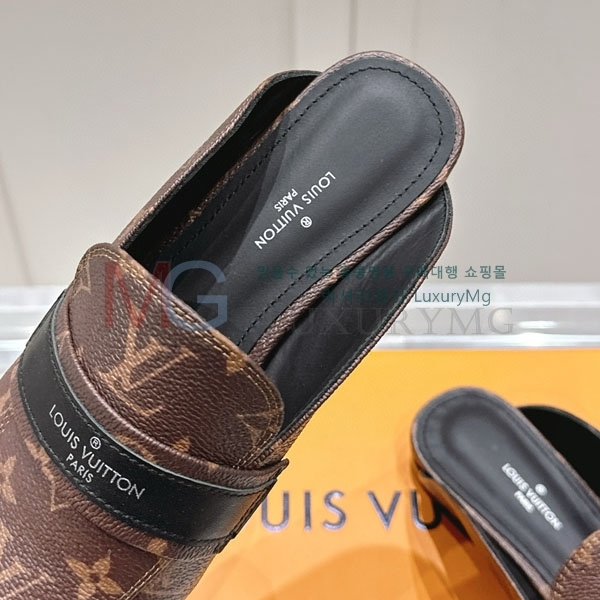 ̺    KR806630-1