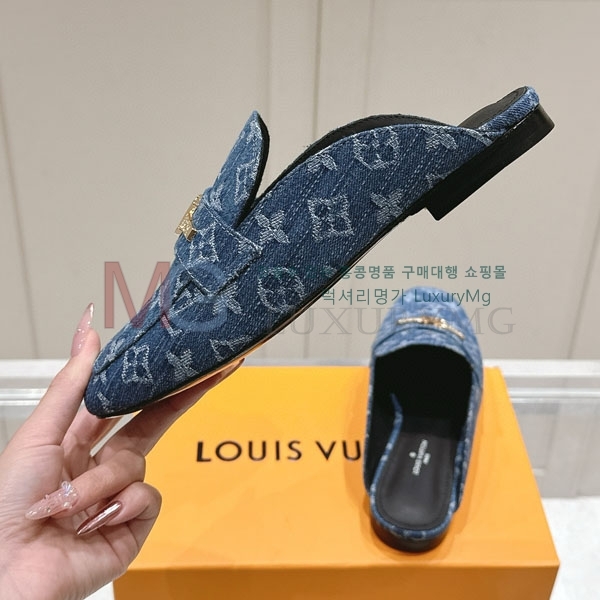 ̺    KR806630-3