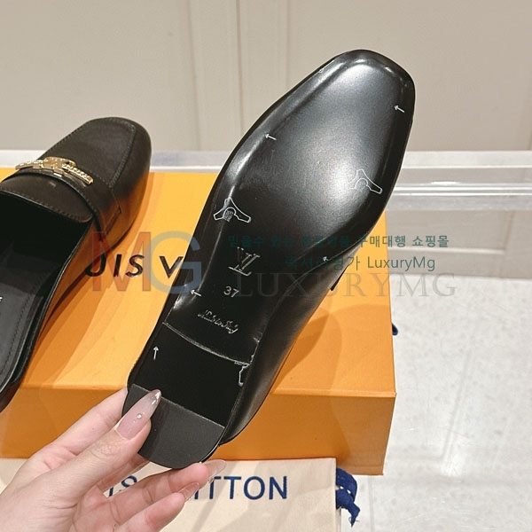 ̺    KR806630-5