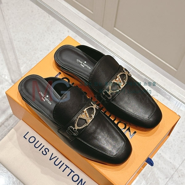 ̺    KR806630-8