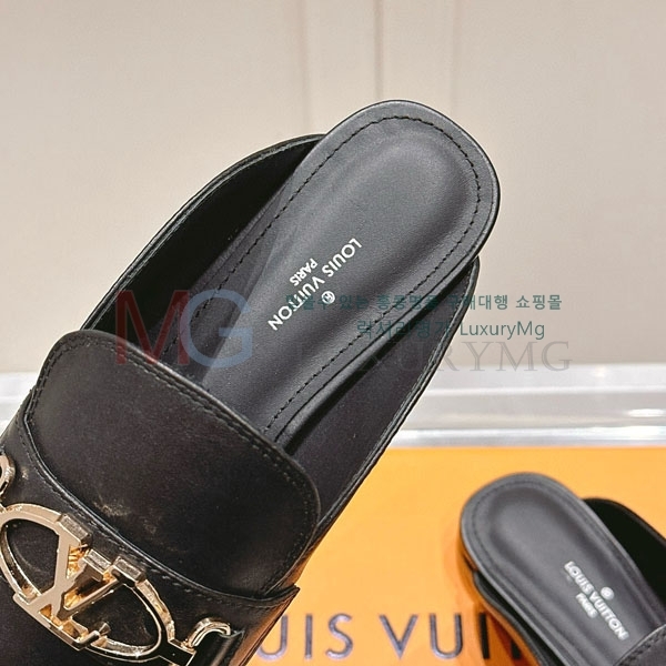 ̺    KR806630-8