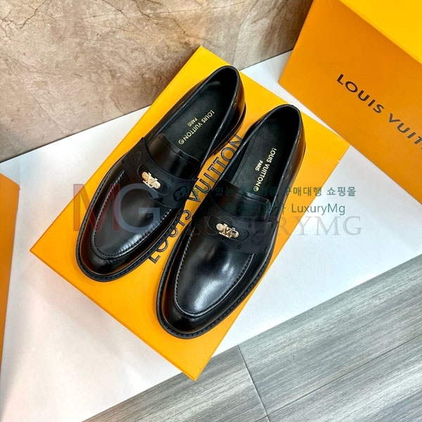 ̺  屸 LVP690881
