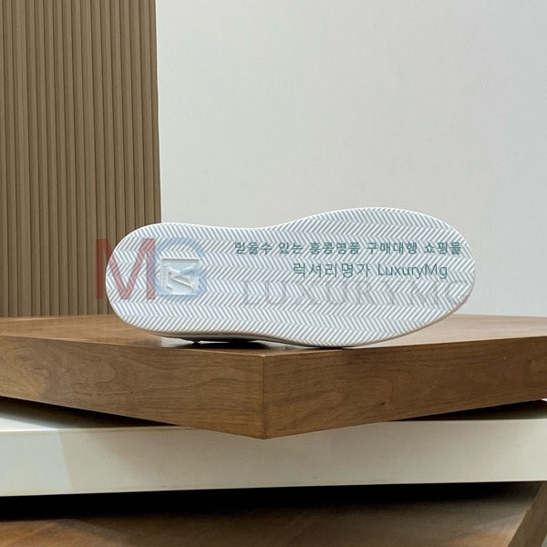 ̺  Ŀ  LVP6917703-2