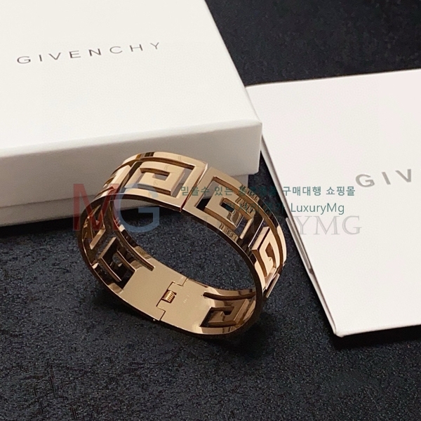   GY8066536