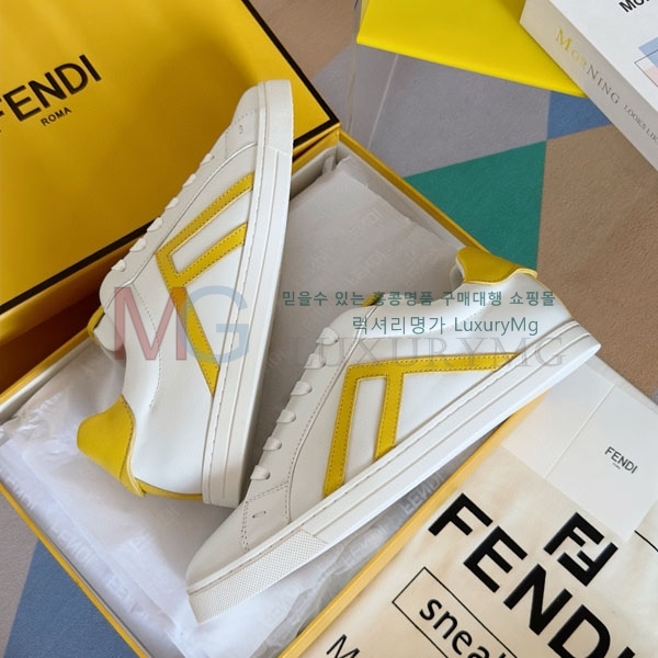   Signature Ŀ F5F387706-1
