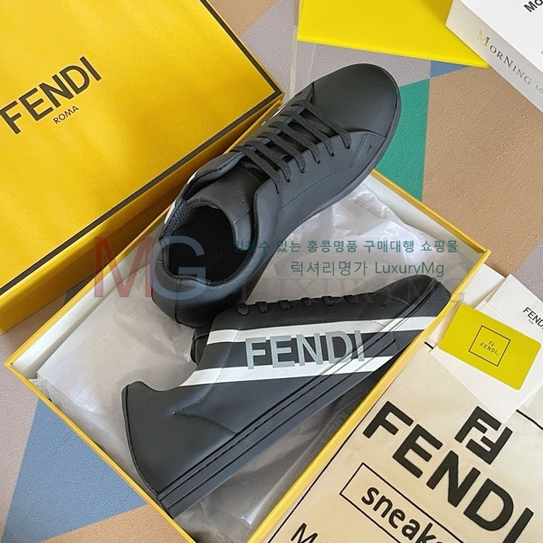   Signature Ŀ F5F387708