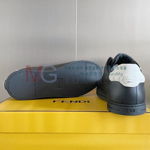   Signature Ŀ F5F387708-2
