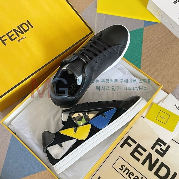   Signature Ŀ FF006811-1