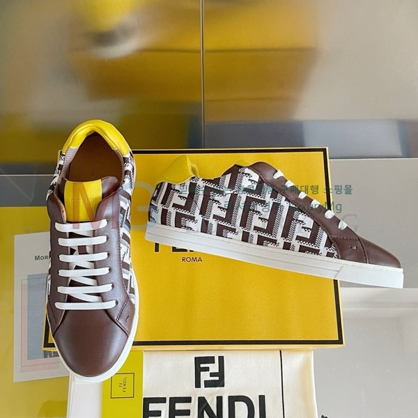   Signature Ŀ FF006813-1