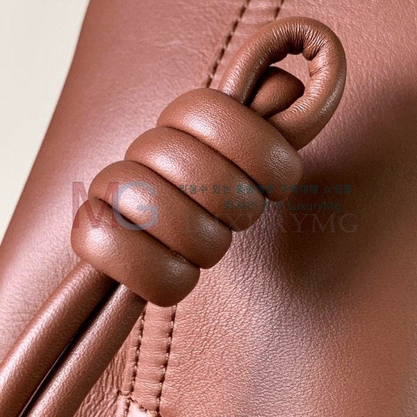 ο ö  ޽ L9059-3