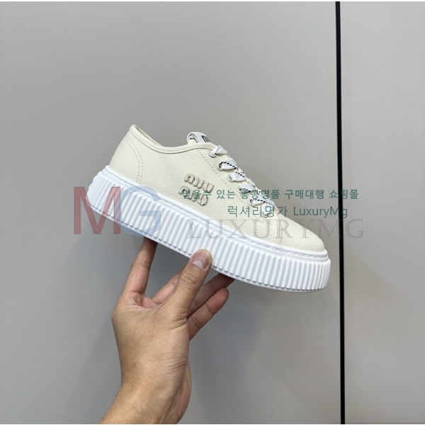 ̿̿  Ŀ MK671225-1