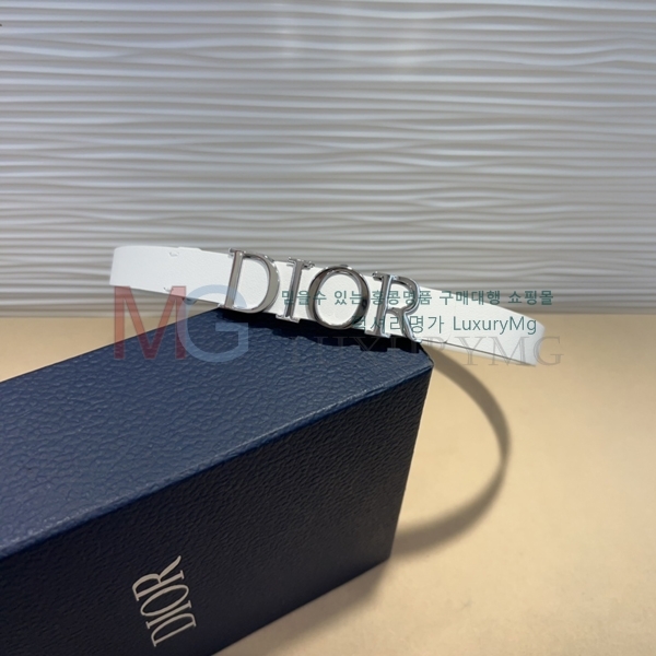   ƮDI4652170-4