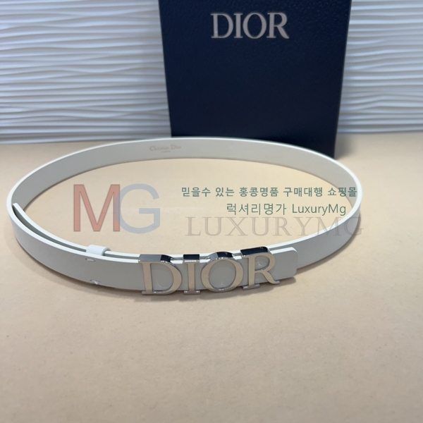   ƮDI4652170-4