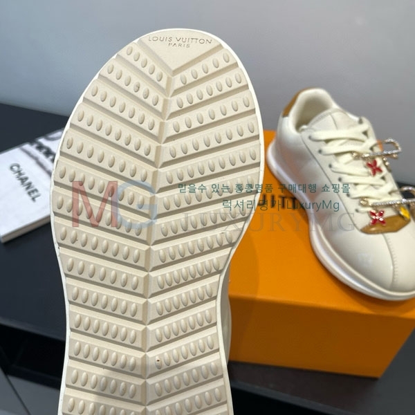 ̺ Ŀ  4LV450332-8