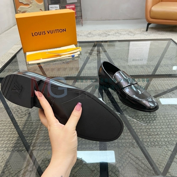 ̺   LV770236