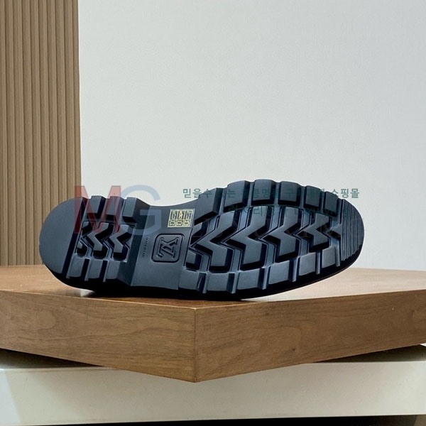 ̺   43LV550614-4