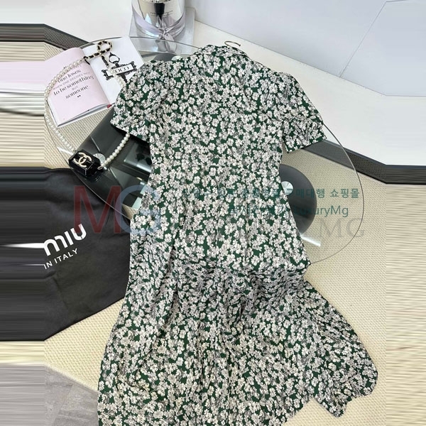  ̿̿ ǽ MU4725604