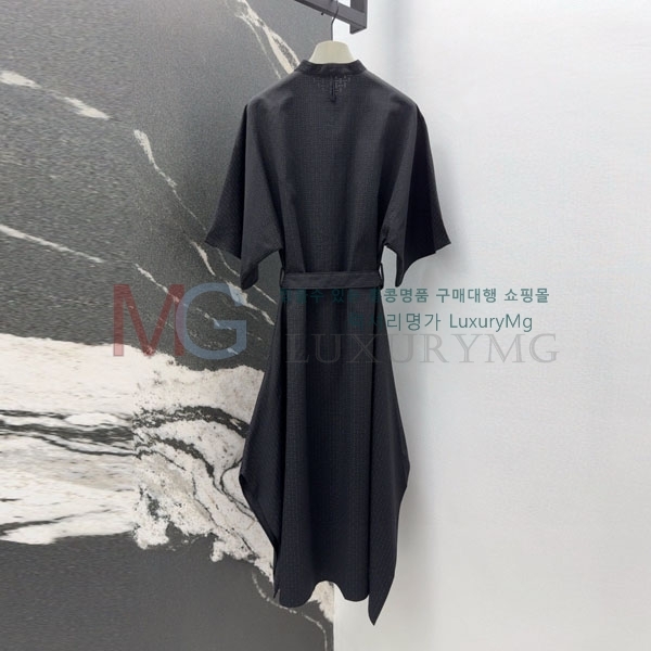 ޽ ǽ HE6136881-3