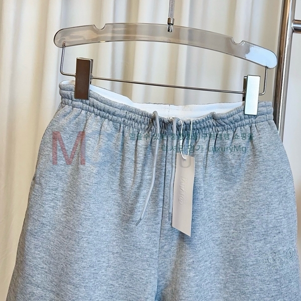    MJ254216-3