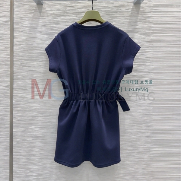   ǽ D25253646-2