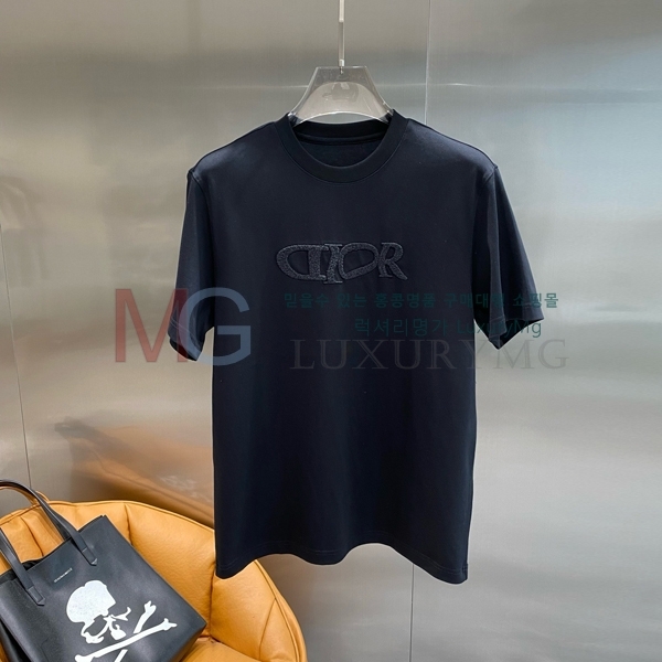    Ƽ DR4236732-3