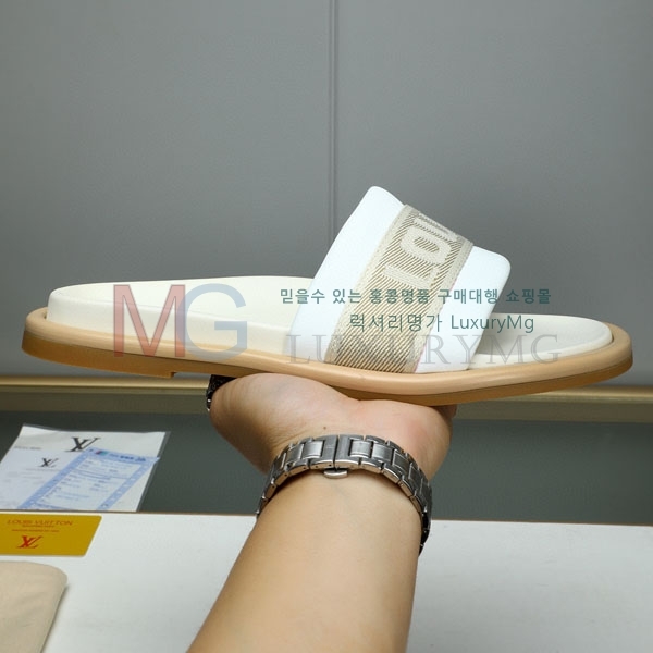 ̺   XB80512-1