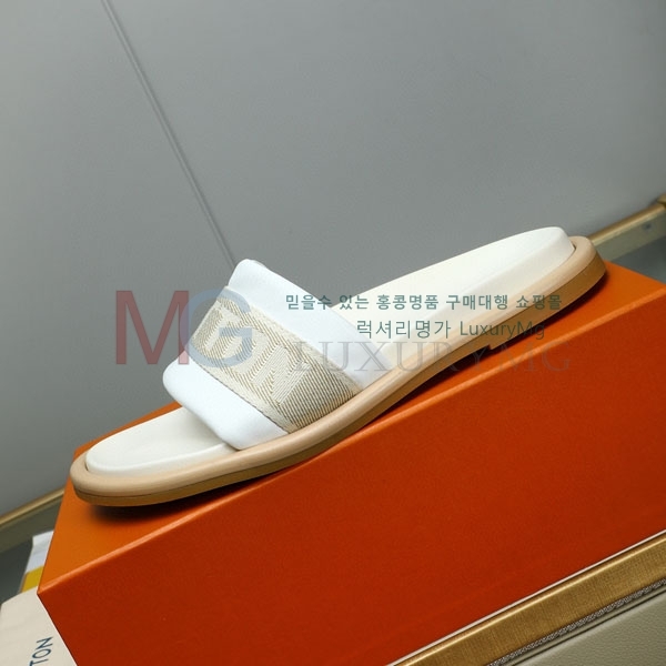 ̺   XB80512-1
