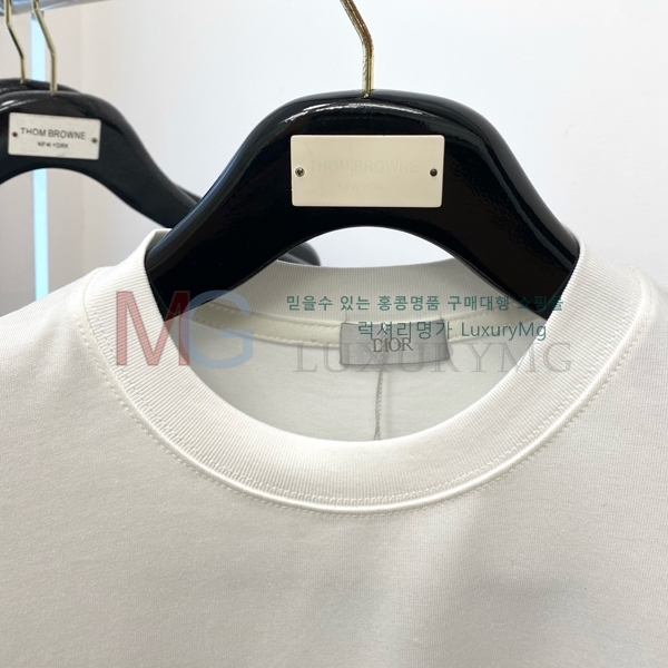    Ƽ DR4236730-1