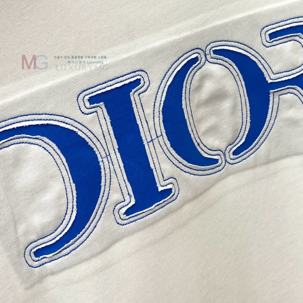    Ƽ DR4236730-1