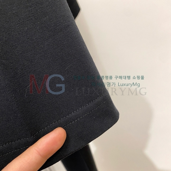    Ƽ DR4236730-2